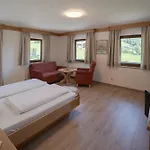 Landhotel - Apartments Bauer