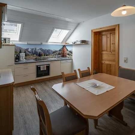 - Bauer Aparthotel