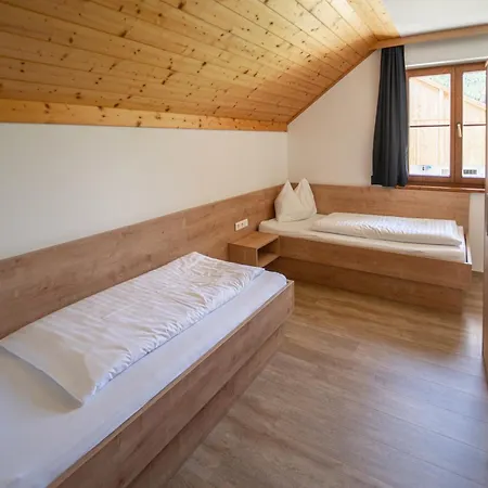 - Bauer Aparthotel Hintergöriach