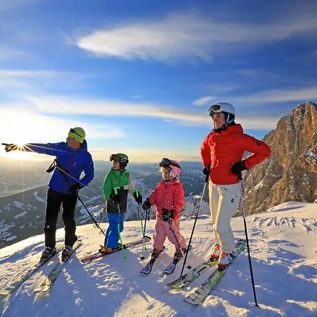 - Bauer Lägenhetshotell Hintergöriach