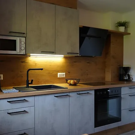 - Bauer 3* Hintergöriach