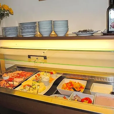 Landhotel - Apartments Bauer 3*