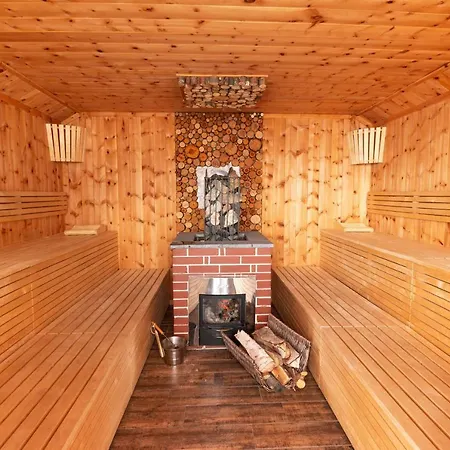 - Bauer Apartmanhotel