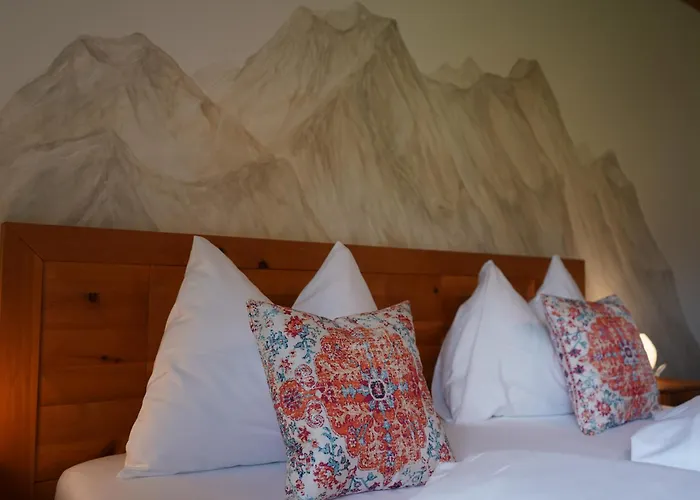 - Bauer Apart Otel